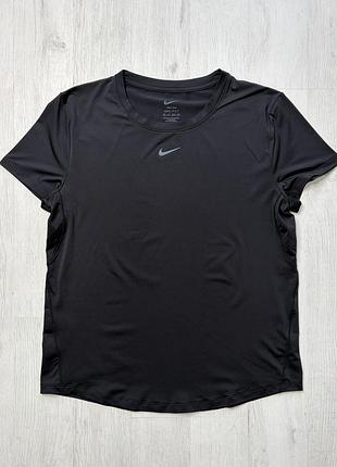 Жіноча спортивна футболка nike one dri-fit розмір xs