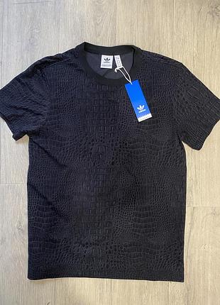 Нова футболка adidas оригінал