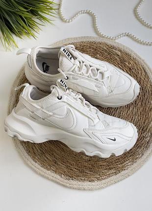 Кросівки оригінал nike молочні