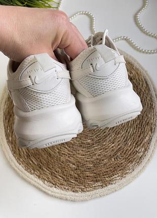 Кросівки оригінал nike молочні 8