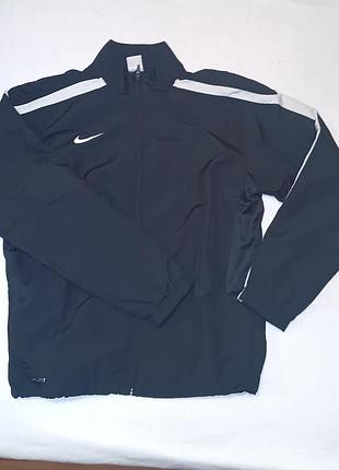 Спортивна куртка вітровка nike dri-fit (оригінал) — розмір l