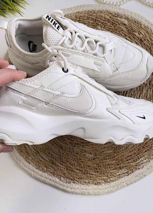 Кросівки оригінал nike молочні 3