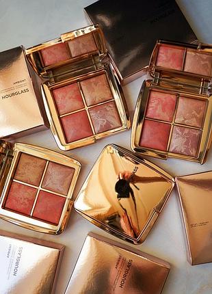 Палетка для обличчя hour glass ambient lighting palette - flushed edit