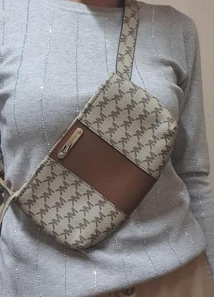 Сумка  michael kors с фирменным принтом-монограммой mk