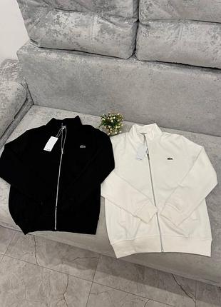 Кофта від бренду lacoste