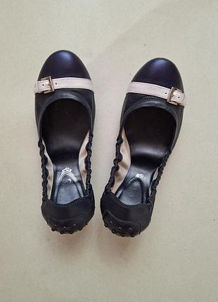 Брендовые кожаные туфли, балетки р.37-37,5 tod's