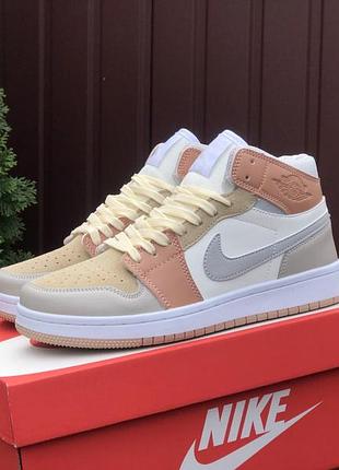 Жіночі кросівки  nike air jordan
