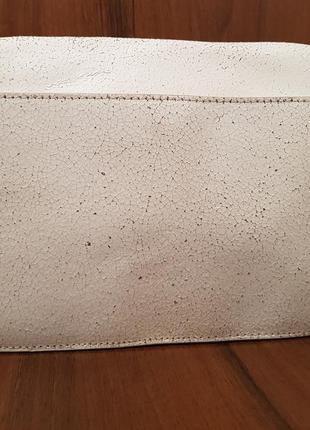 Стильная кожаная сумочка zara с эффектом кракелюр3 фото