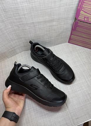 Оригінальні кеди кросівки на липучці skechers