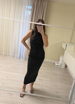 Чорна міді сукня zara
