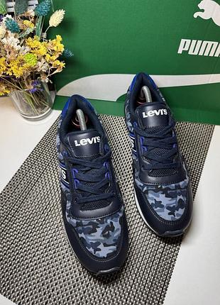 Оригинальные кроссовки levis 2