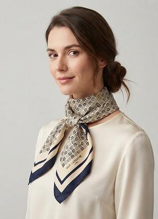 Guy laroche шелковый платое