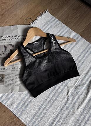 Спортивний топ gymshark
