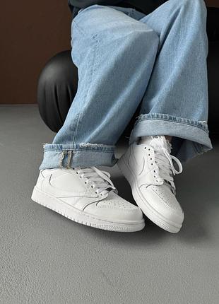 Кросівки жіночі nike air jordan 1 low travis scott white party