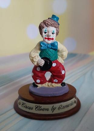 Вінтажна статуетка клоуна з колекції circus clown the leonardo collection