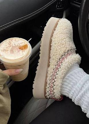 Уггі жіночі зимові білі ugg tazz braid 38 натуральні оригінал