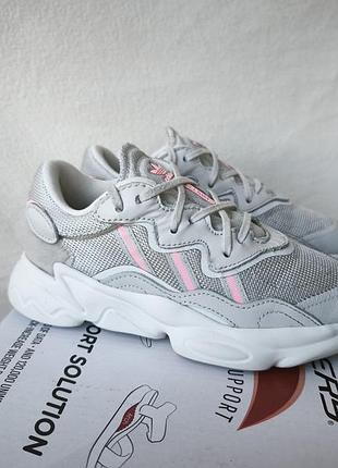 Кроссовки на девочку adidas  р. 33,5 стелька 21 см.