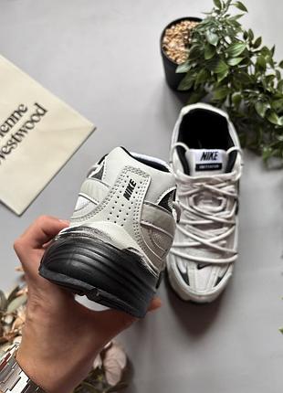 Nike initiator custom white 8