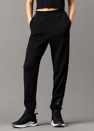 Спортивные штаны calvin klein размер xs