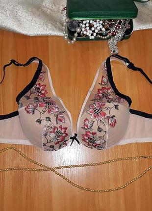 Роскошный бюстгальтер tezenis 9