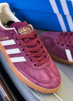 Adidad spezial cherry red 4