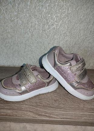 Clarks, кроссовки для девочки 22р. 5