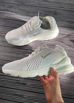 Nike   кроссовки с нюансом