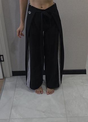 Adidas original жіночі штани хс 2