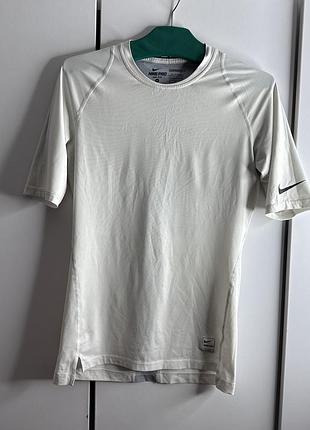 Nike pro футболка 4