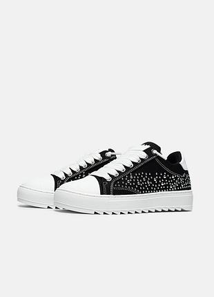 Женские кроссовки numeris studded black 2