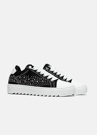 Женские кроссовки numeris studded black 4