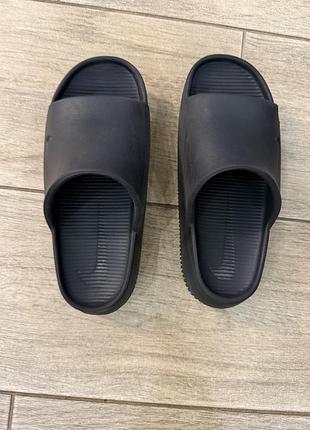 Оригінал nike calm slide black 4