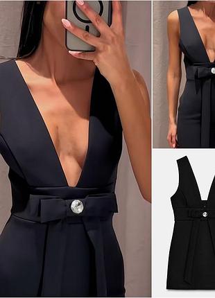 Короткое платье zara, с бантом и большим камнем.