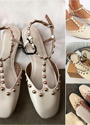Туфли на плоской подошве с заклепками zara.