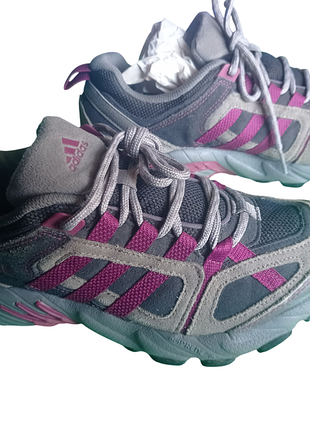 Демисезонные кроссовки для трейлового бега adidas 38 размер