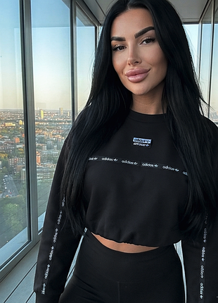 Вкорочений світшот adidas 6