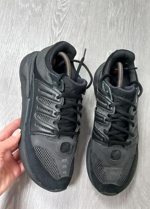 Фірмові кросівки adidas