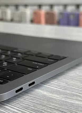 Ноутбук macbook pro 13 space gray 2016 / 13.3" (2560x1600) ips / intel core i5-6360u (2 (4) ядер по 2.0 - 3.1 ghz) / 8 gb ddr3 / 6