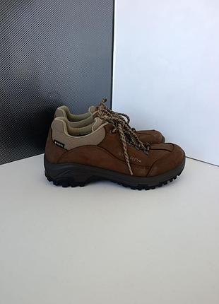 Женские трекинговые кроссовки scarpa gore-tex