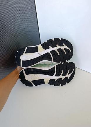 Женские кроссовки asics 7