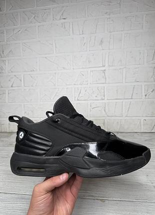 Крутые черные кроссовки nike jordan max aura 6