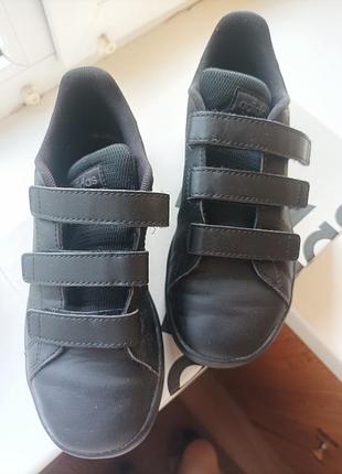 Кроссовки adidas