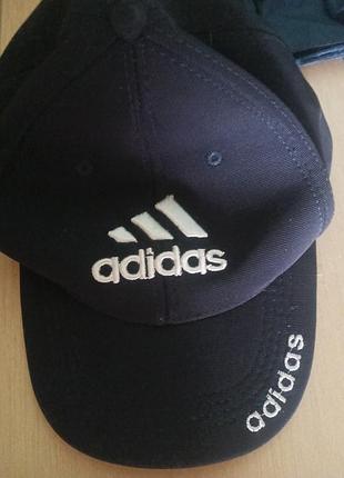 Кепка adidas черный