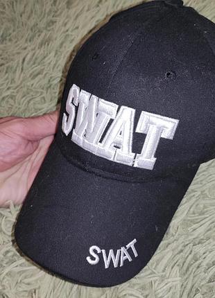 Стильная фирменная кепка, бейсболка swat.