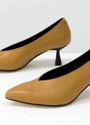 Дизайнерські туфлі рукавички glove shoes) на невисокою шпильці3 фото