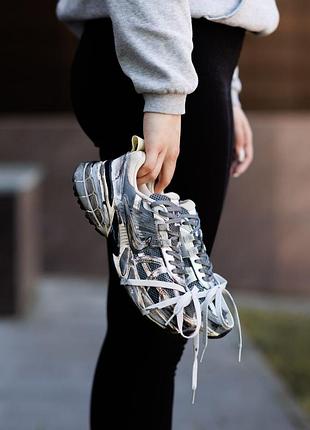 V2k runtekk grey silver custom 4