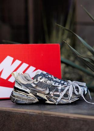 V2k runtekk grey silver custom