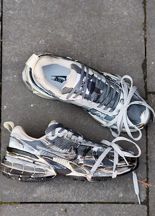 V2k runtekk grey silver custom 2