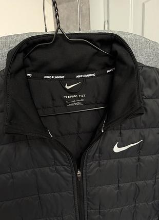 Курточка nike dri-fit 6