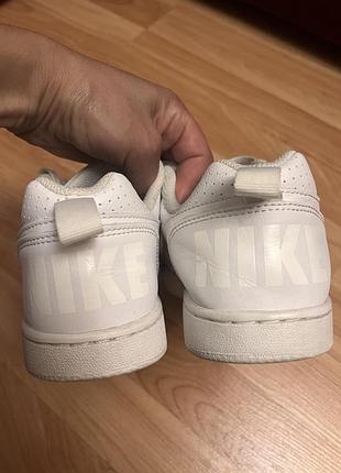 Кросівки білі унісекс nike 2